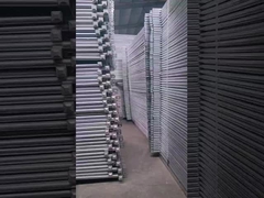 1.5m Sécurité extérieure Clôture à treillis métallique arrière-cour / clôture de jardin et porte