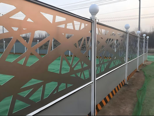 1.5m Security Outdoor Metal Wire Mesh Fencing Backyard / Garden Fence And Gate