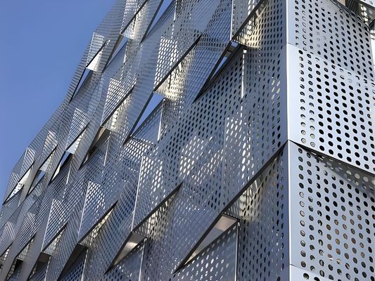 Waterproof Metal Wire Mesh Fencing 2mm Aluminium Perforated Panels
