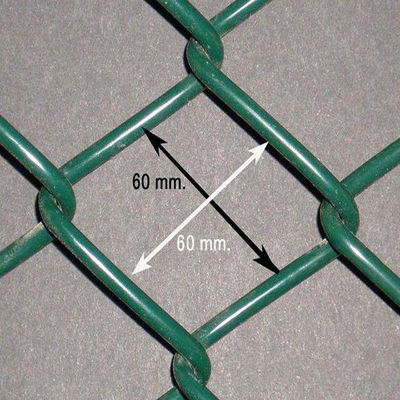 PVC Coated Chain Link Fence Building Walls Hot Dipped Galvanized Diamond Enclosure Cyclone Wire Mesh
