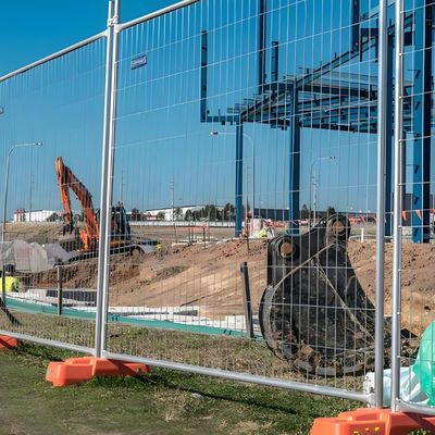 Interlocking 2.1m Tall Metal Tempoary Fence Galvanized Frame Design For Construction